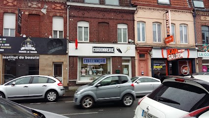 Nguyen Thi Phan, Cordonnier à Wattrelos