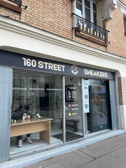 160 Street Sneakers, Cordonnier à Asnières-sur-Seine