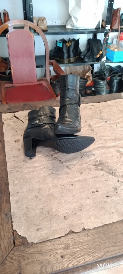 Piel Laurent, Cordonnier à Mondeville